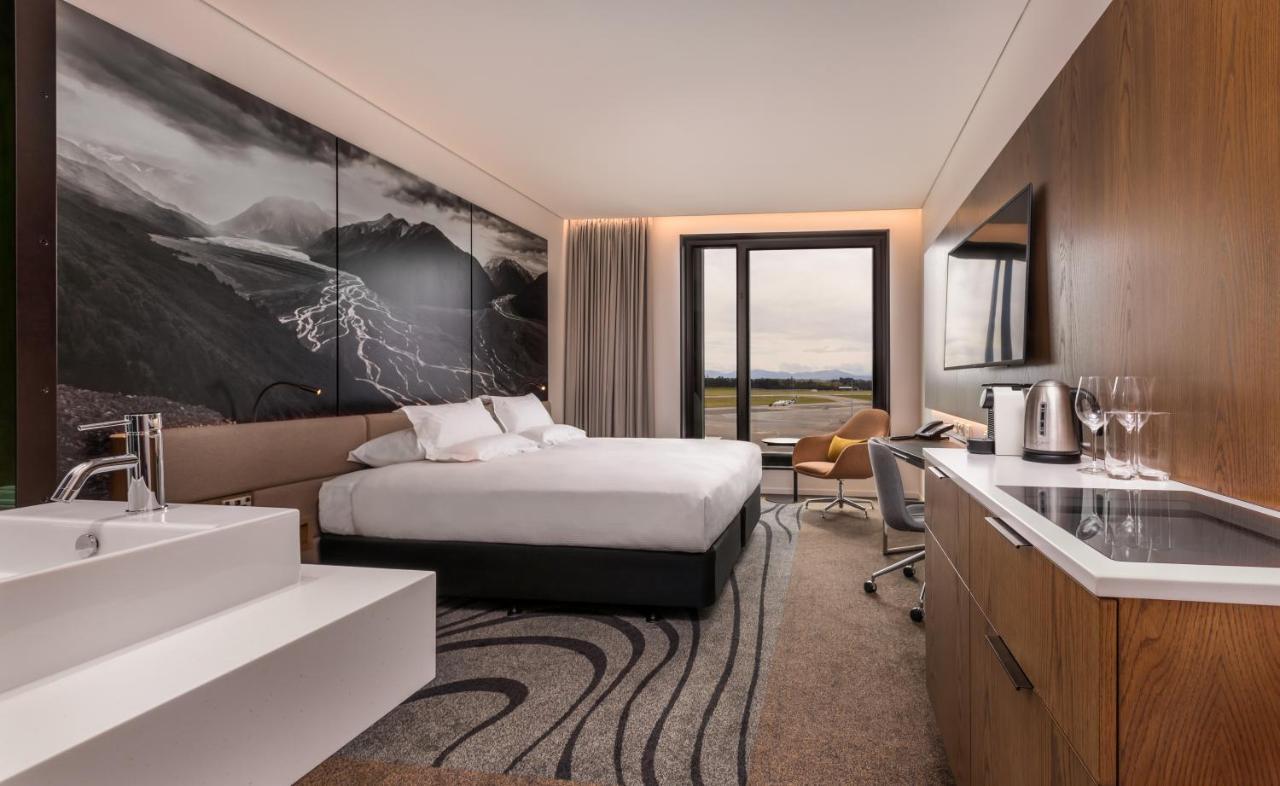 Novotel Christchurch Airport Exterior photo
